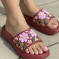 COMMERZA Floral Embroidered Platform Slides – Maroon