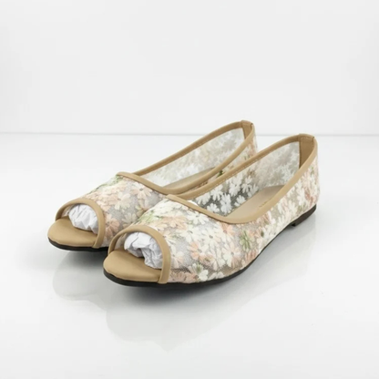 COMMERZA Floral Lace Peep-Toe Flats – Beige